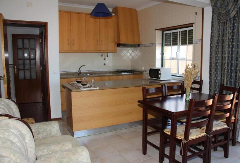 Семейный Номер, Vina S Place