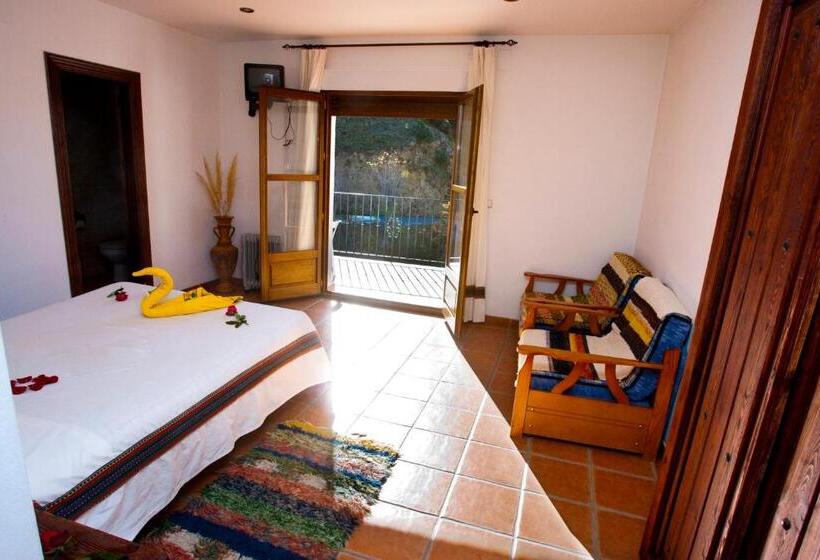 Номер Стандарт с Балконом, Hostal Mulhacen