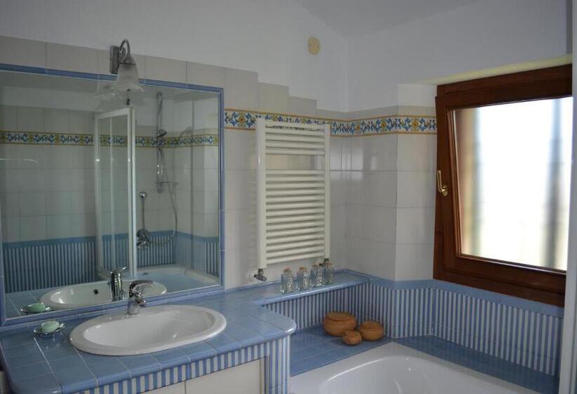 اتاق استاندارد, Ca Da Muntà Bed And Breakfast