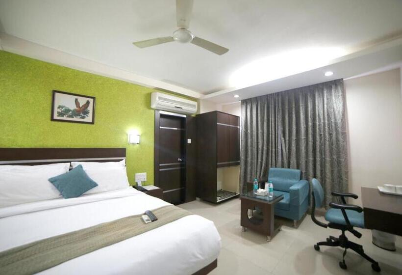 اتاق لوکس, Click Hotel Yuvraj