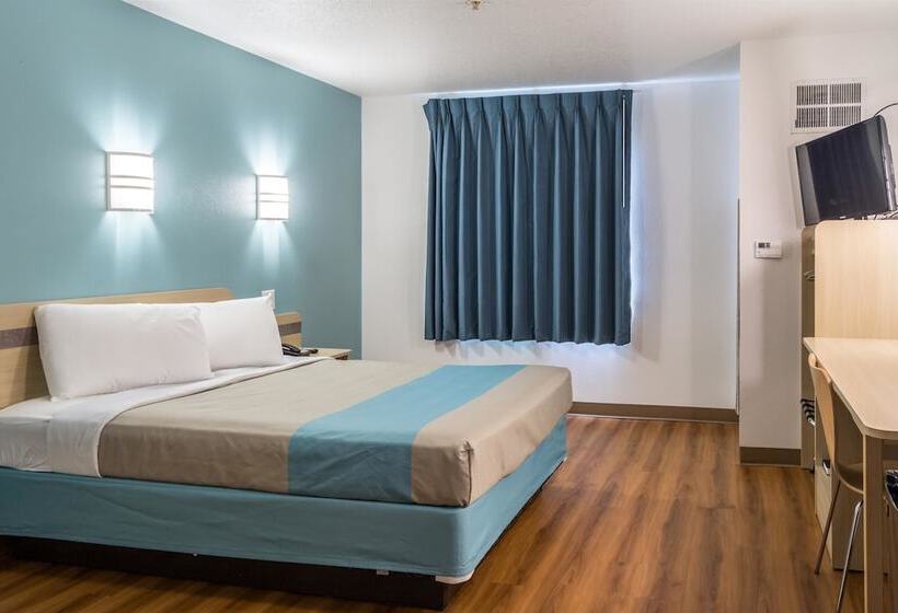 Номер Deluxe Адаптированный для Инвалидов, Motel 6 Lincoln City, Or