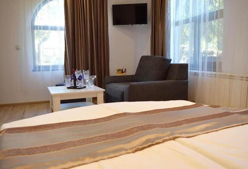 Люкс Кровать Кинг, Arbanasi Deluxe Villa