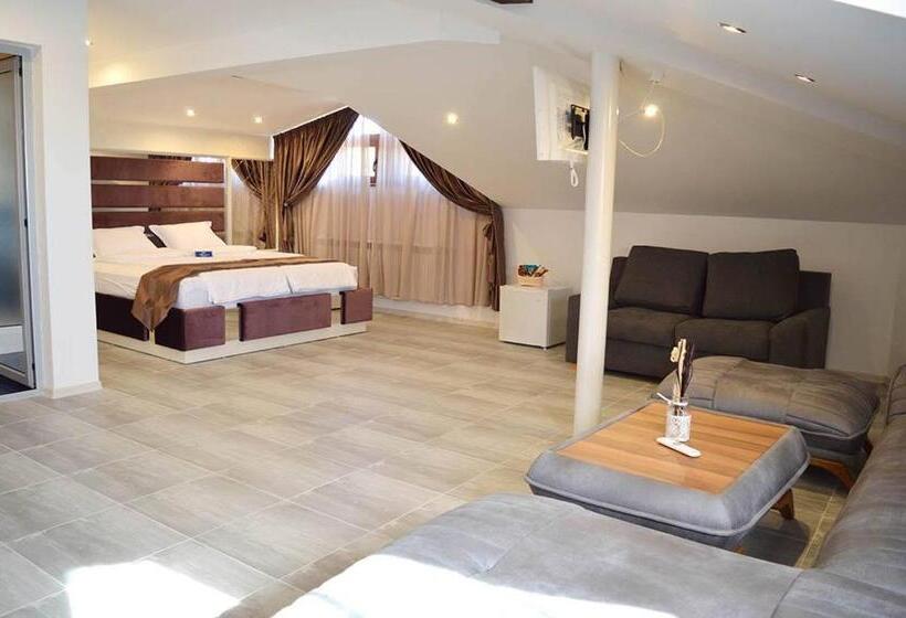 Студио Стандарт Кровать Кинг, Arbanasi Deluxe Villa
