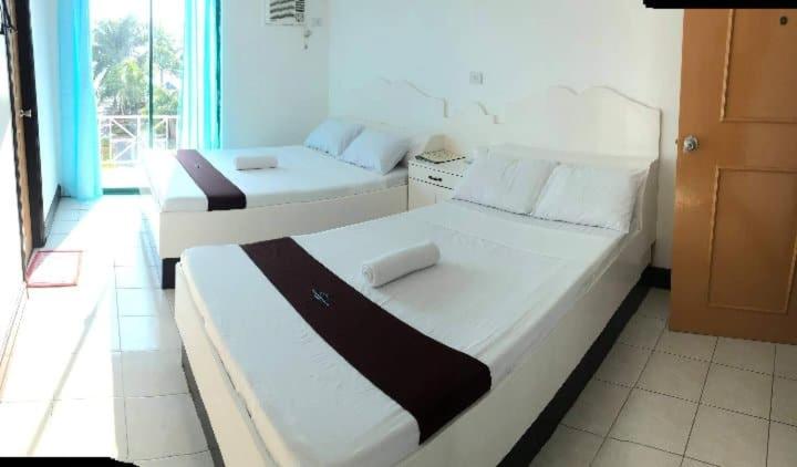 발코니 디럭스 룸, The Waterfront Beach Resort