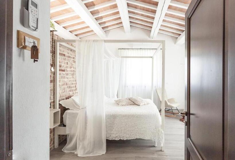 Люкс Deluxe Кровать Кинг, Country Rooms & Suite La Quercia