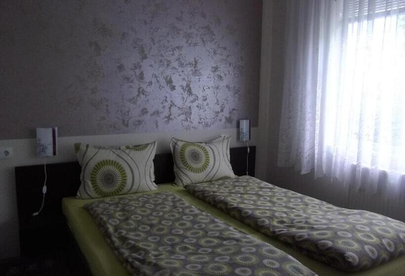 스탠다드 발코니 룸, Sakutski House