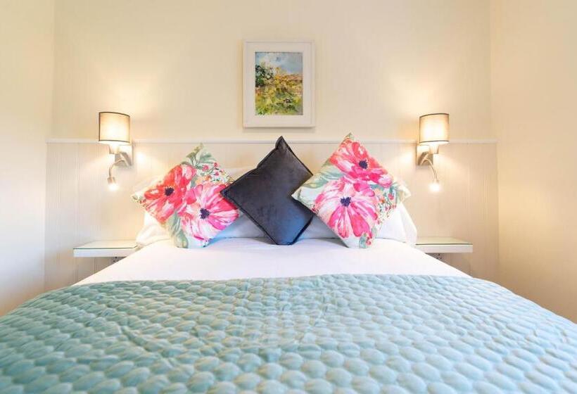 اتاق استاندارد, Ashe S Accommodation