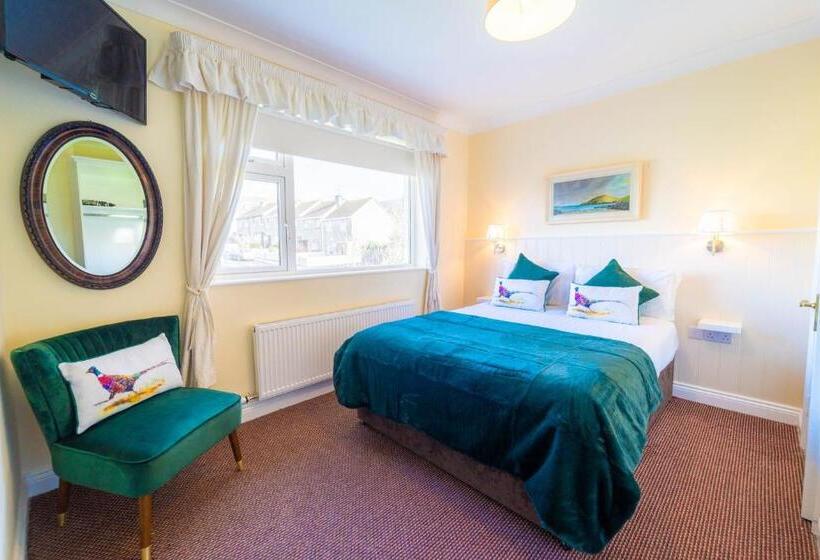 اتاق استاندارد سه نفره, Ashe S Accommodation