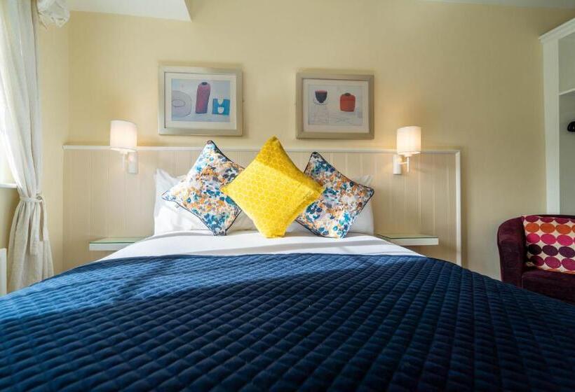 اتاق استاندارد سه نفره, Ashe S Accommodation