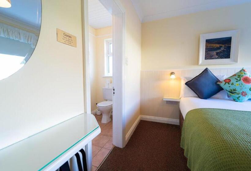 اتاق استاندارد سه نفره, Ashe S Accommodation