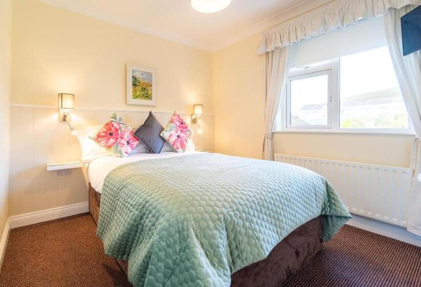اتاق استاندارد سه نفره, Ashe S Accommodation