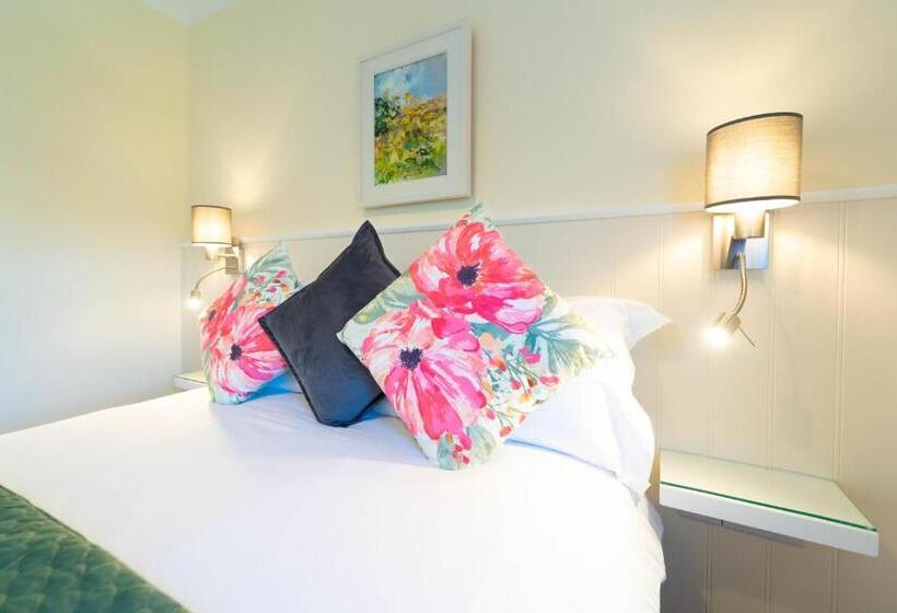 اتاق استاندارد سه نفره, Ashe S Accommodation