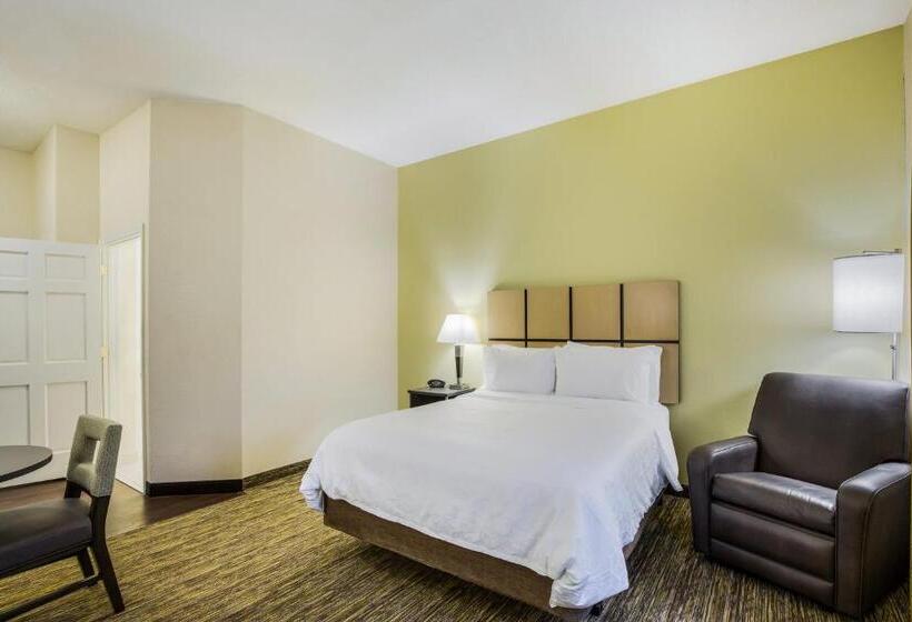 سوئیت با تخت بزرگ, Candlewood Suites Virginia Beach Town Center, An Ihg
