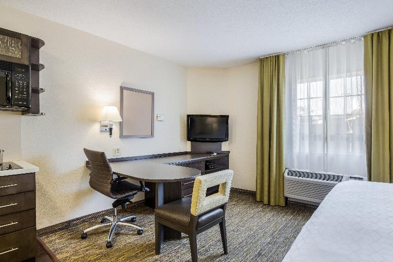 سوئیت با تخت بزرگ, Candlewood Suites Virginia Beach Town Center, An Ihg