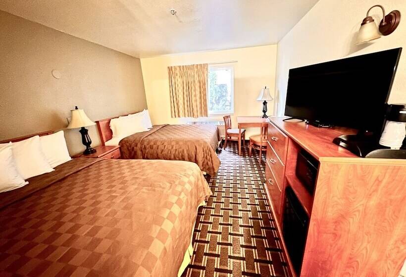 Номер Стандарт 2 Двуспальные Кровати, Fairbridge Inn & Suites Kellogg