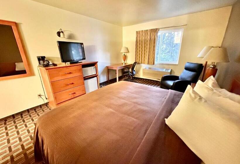 Номер Стандарт, Fairbridge Inn & Suites Kellogg