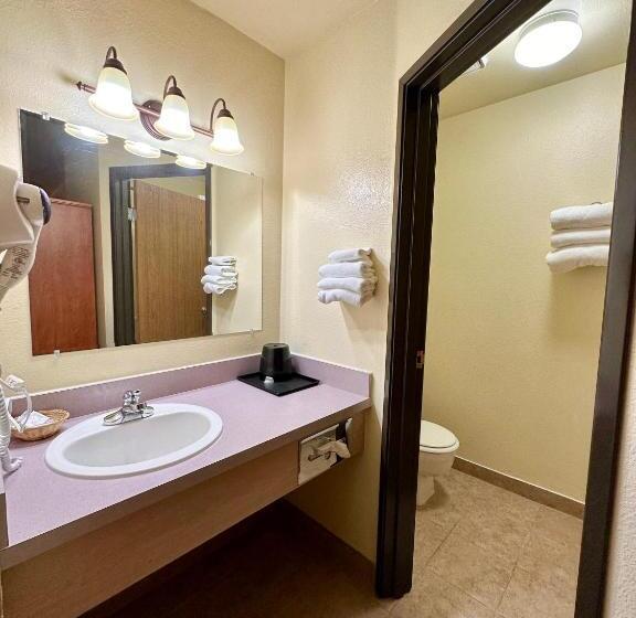 Номер Стандарт 2 Двуспальные Кровати, Fairbridge Inn & Suites Kellogg