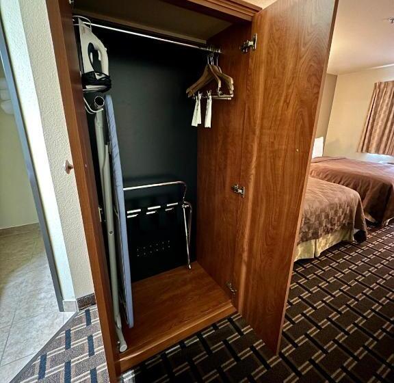 Номер Deluxe Кровать Кинг, Fairbridge Inn & Suites Kellogg