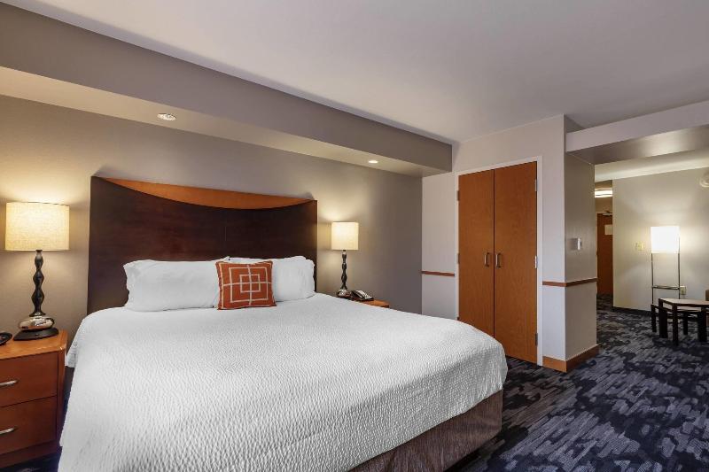 غرفة قياسية سرير كينج, Fairfield Inn & Suites Columbus