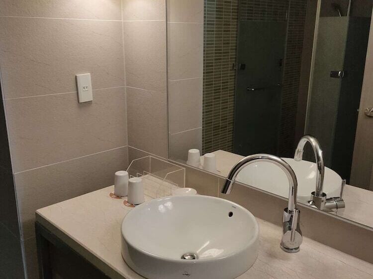 اتاق سوپریور با چشم‌انداز شهر, Fullon Hotel Kaohsiung