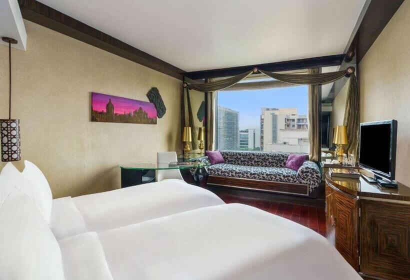 اتاق کلاب, Sofitel Mumbai BKC
