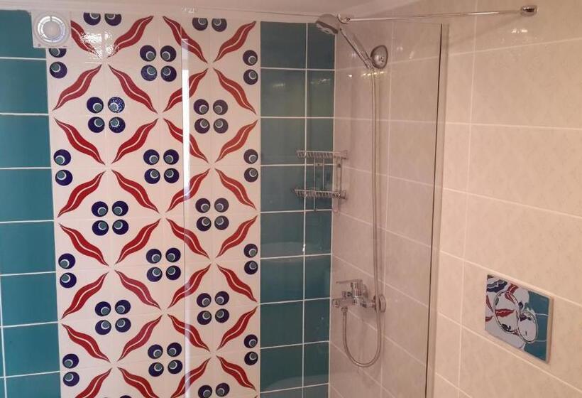 آپارتمان 1 خوابه با چشم‌انداز دریا, Tashkonak Studio Suites