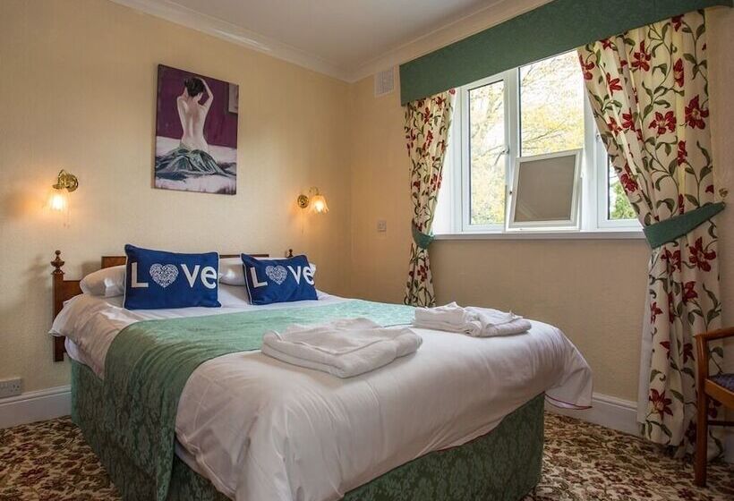 Номер Стандарт, Elmington House  Adults Only