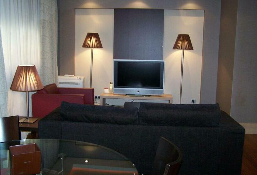 استودیوی سوپریور, Washington Parquesol Suites &