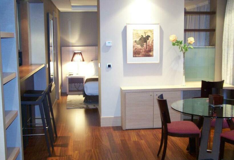 Estudio Superior, Washington Parquesol Suites &