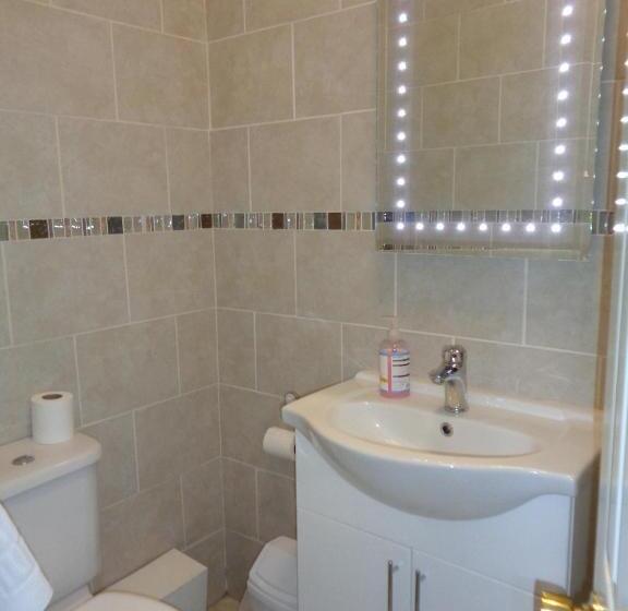 Трехместный Номер Комфорт, Ascot Grange Hotel   Voujon Resturant