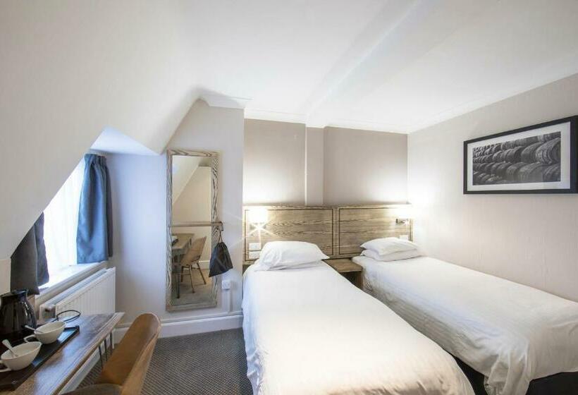 اتاق استاندارد, Half Moon, Sherborne By Marston's Inns