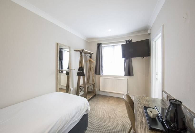 اتاق استاندارد یک نفره, Half Moon, Sherborne By Marston's Inns
