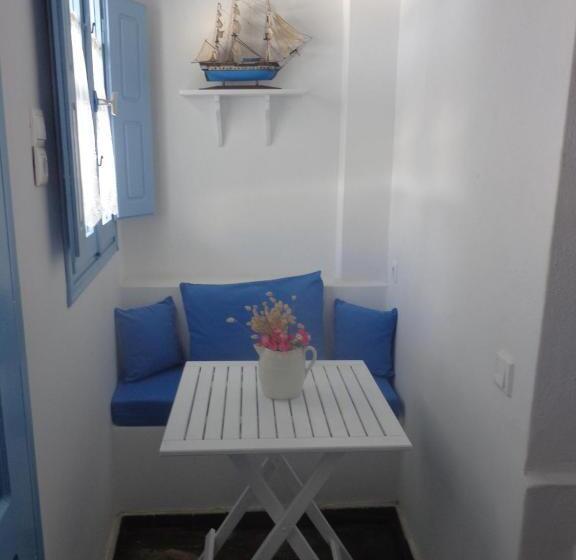 آپارتمان 1 خوابه با چشم‌انداز, Langas Villas