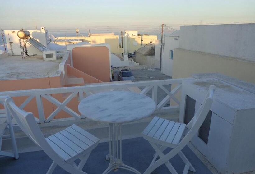 ویلای 2 خوابه, Langas Villas