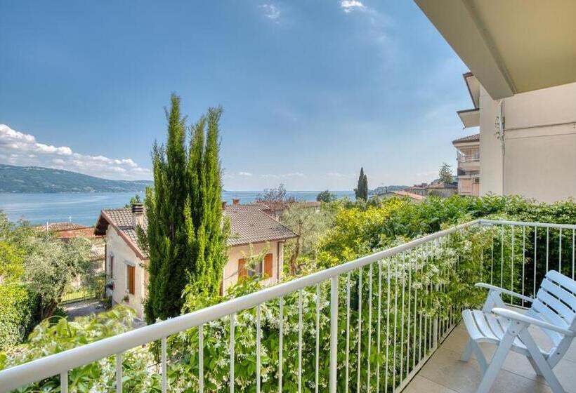 اتاق کلاسیک با چشم‌انداز دریاچه, Villa Europa