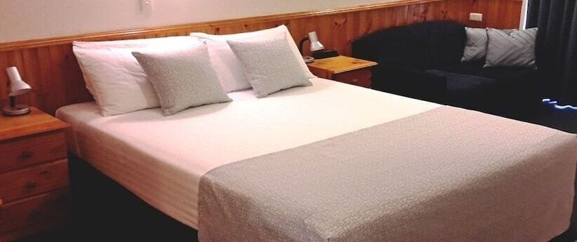 标准间, Twin Towns Motel