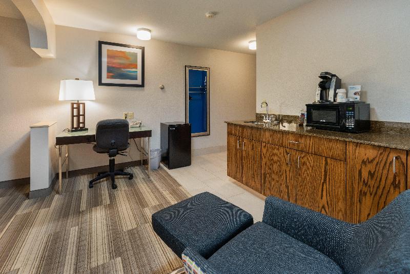 Люкс Executive Кровать Кинг, Country Inn & Suites By Radisson, South Haven, Mi