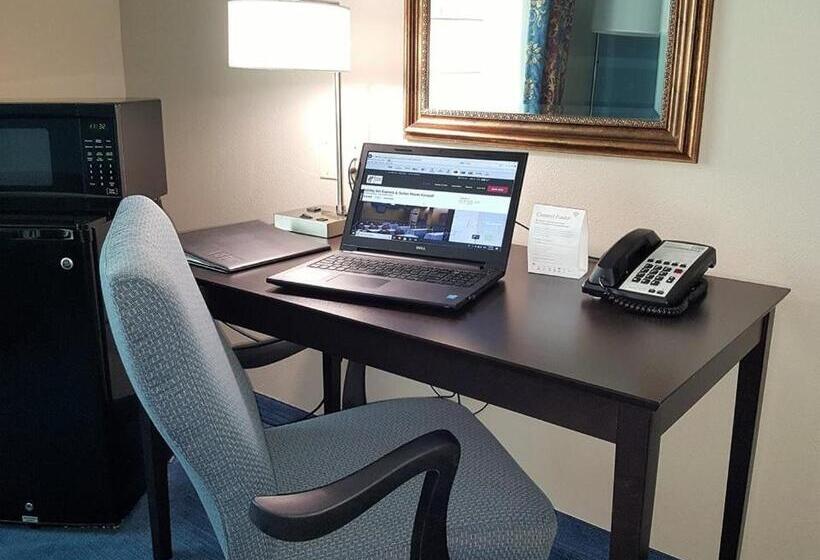 身障者適用スイートルーム, Holiday Inn Express & Suites Miami Kendall, An Ihg