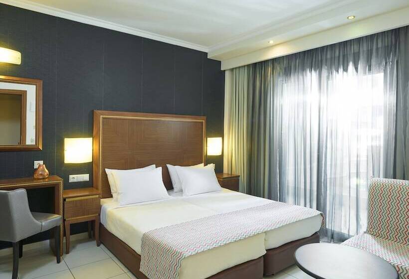 Номер Стандарт Трехместный, Mediterranean Resort