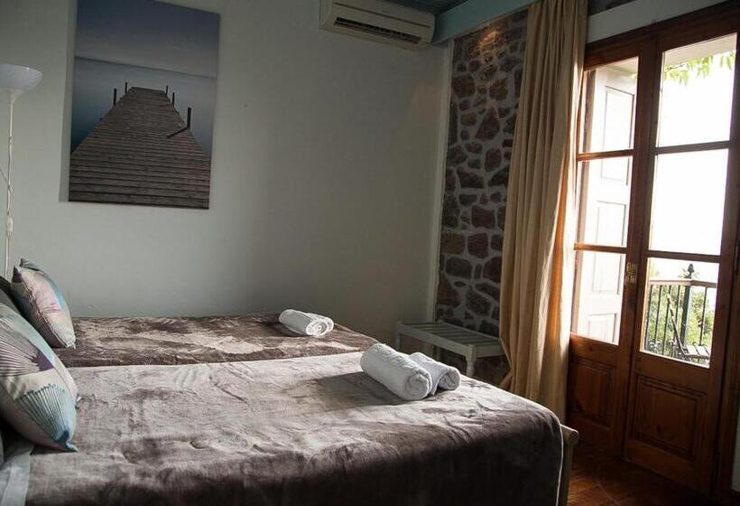 اتاق استاندارد با بالکن و چشم‌انداز دریا, Olive Press Hotel & Apartments