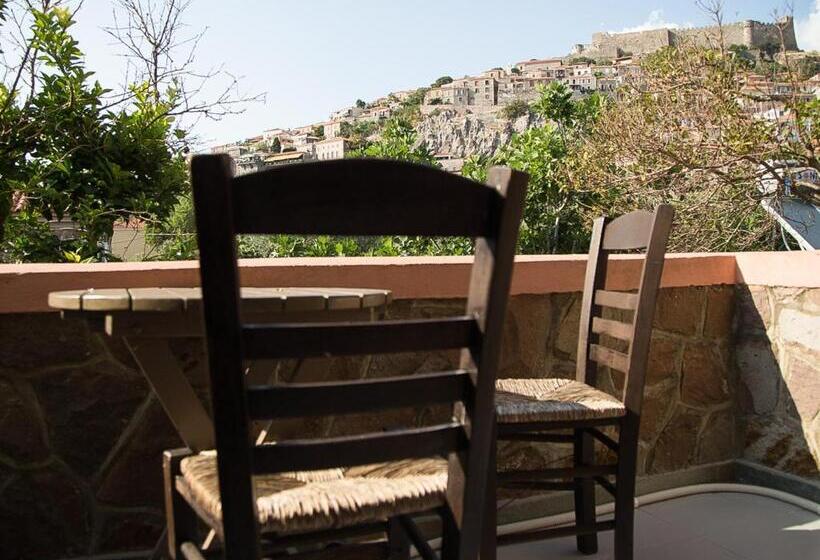 اتاق استاندارد با بالکن, Olive Press Hotel & Apartments