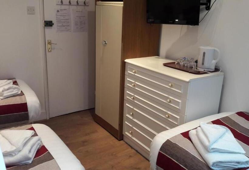 Standard 3 Pers. Værelse, Alexandra Guest House