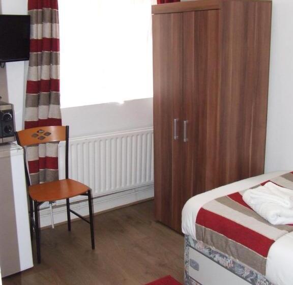 اتاق استاندارد یک نفره, Alexandra Guest House