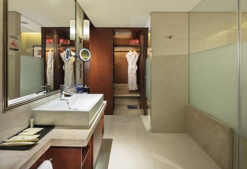 اتاق اجرایی, Hilton Nanjing Riverside