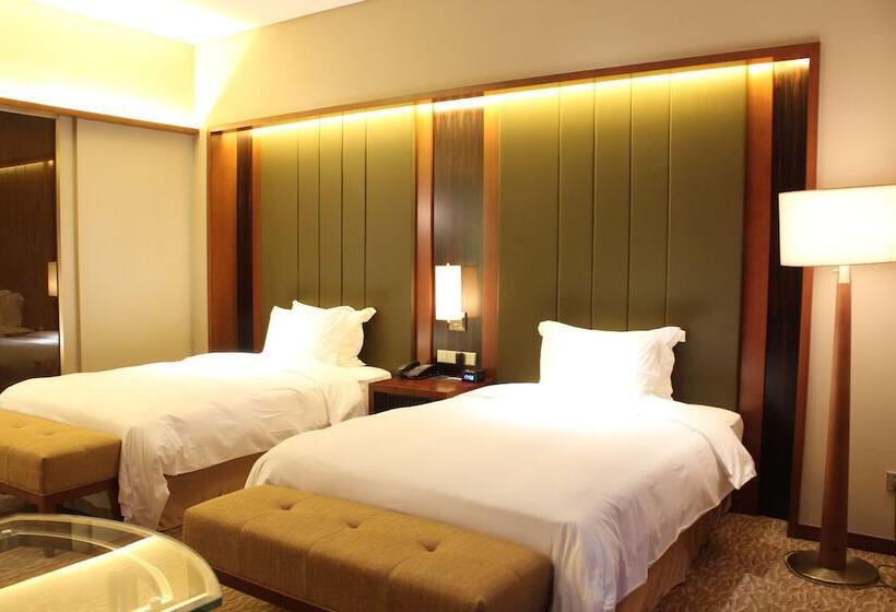 اتاق اجرایی, Hilton Nanjing Riverside
