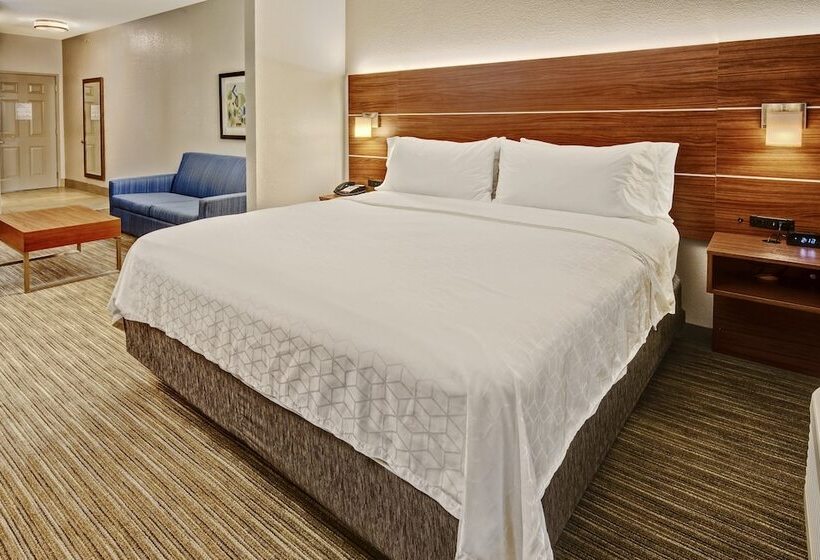 Люкс Адаптированный для Инвалидов, Holiday Inn Express Hotel & Suites Clarksville By Ihg