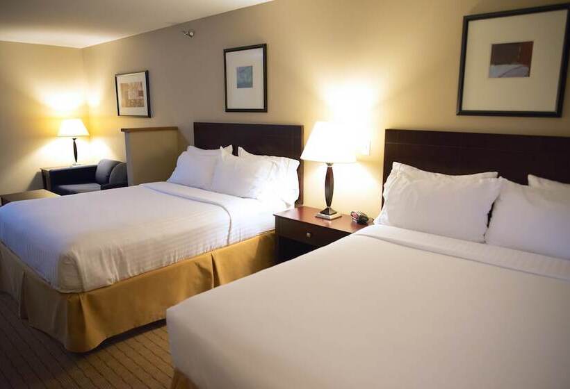 스위트, Holiday Inn Express Devils Lake, An Ihg