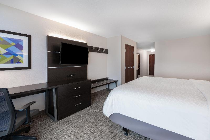 Номер Стандарт Кровать Кинг Адаптированный для Инвалидов, Holiday Inn Express & Suites Trinidad, An Ihg