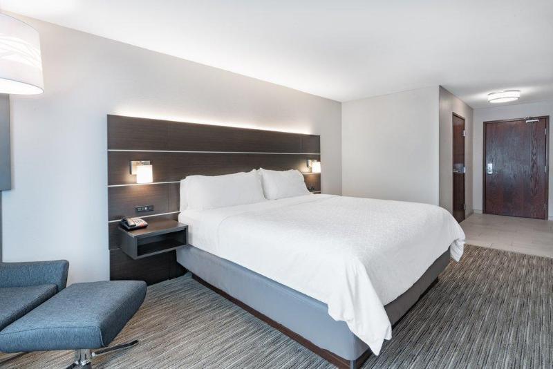 Стандартный Номер Кровать Кинг, Holiday Inn Express & Suites Trinidad, An Ihg
