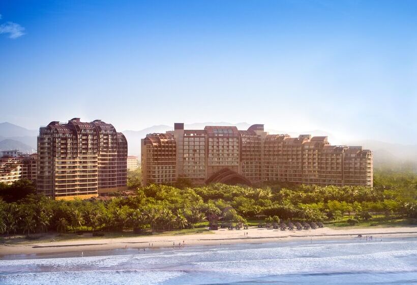 Вилла 3 Спальни Вид на Сад, Pullman Oceanview Sanya Bay Resort & Spa